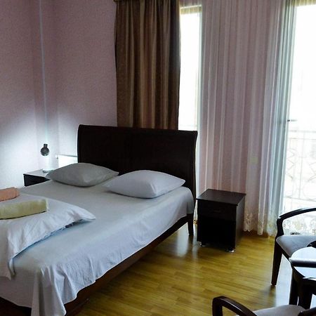 Guest House Tasunia Кутаїсі Екстер'єр фото