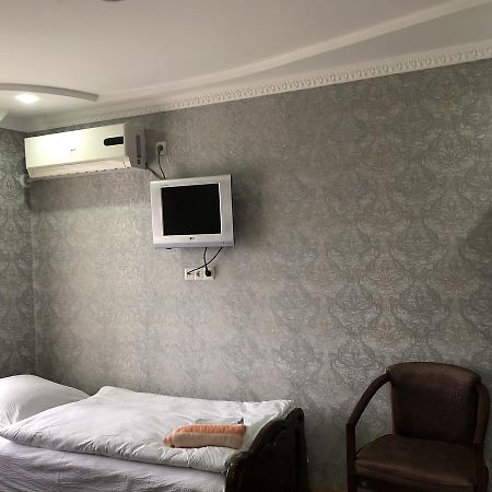 Guest House Tasunia Кутаїсі Екстер'єр фото