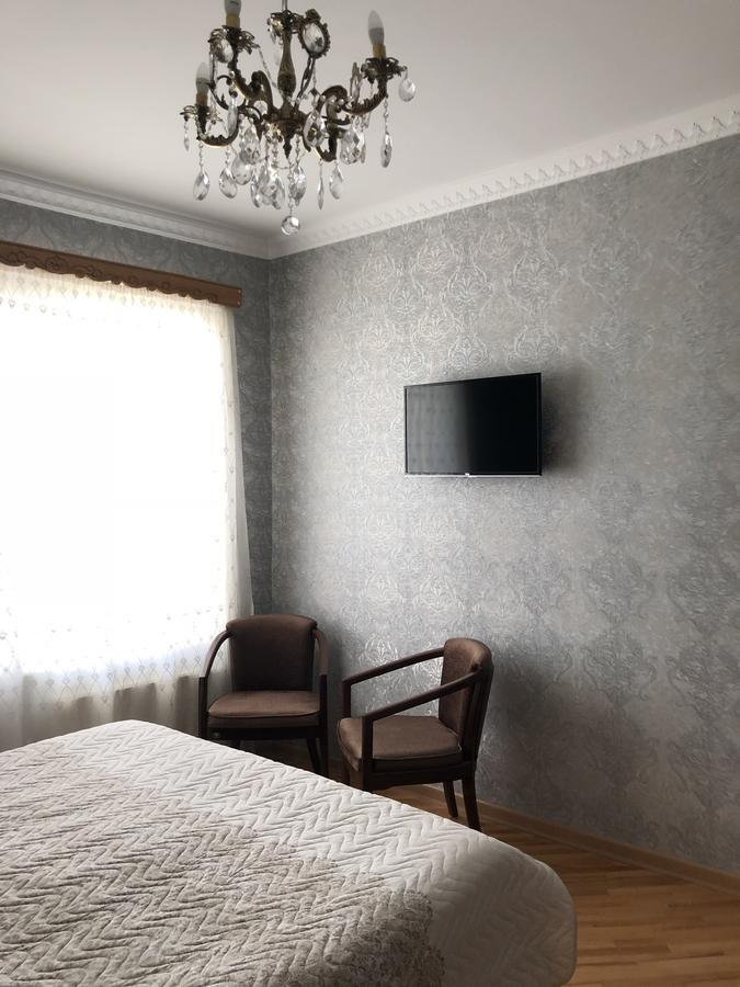 Guest House Tasunia Кутаїсі Екстер'єр фото