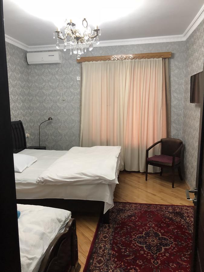 Guest House Tasunia Кутаїсі Екстер'єр фото