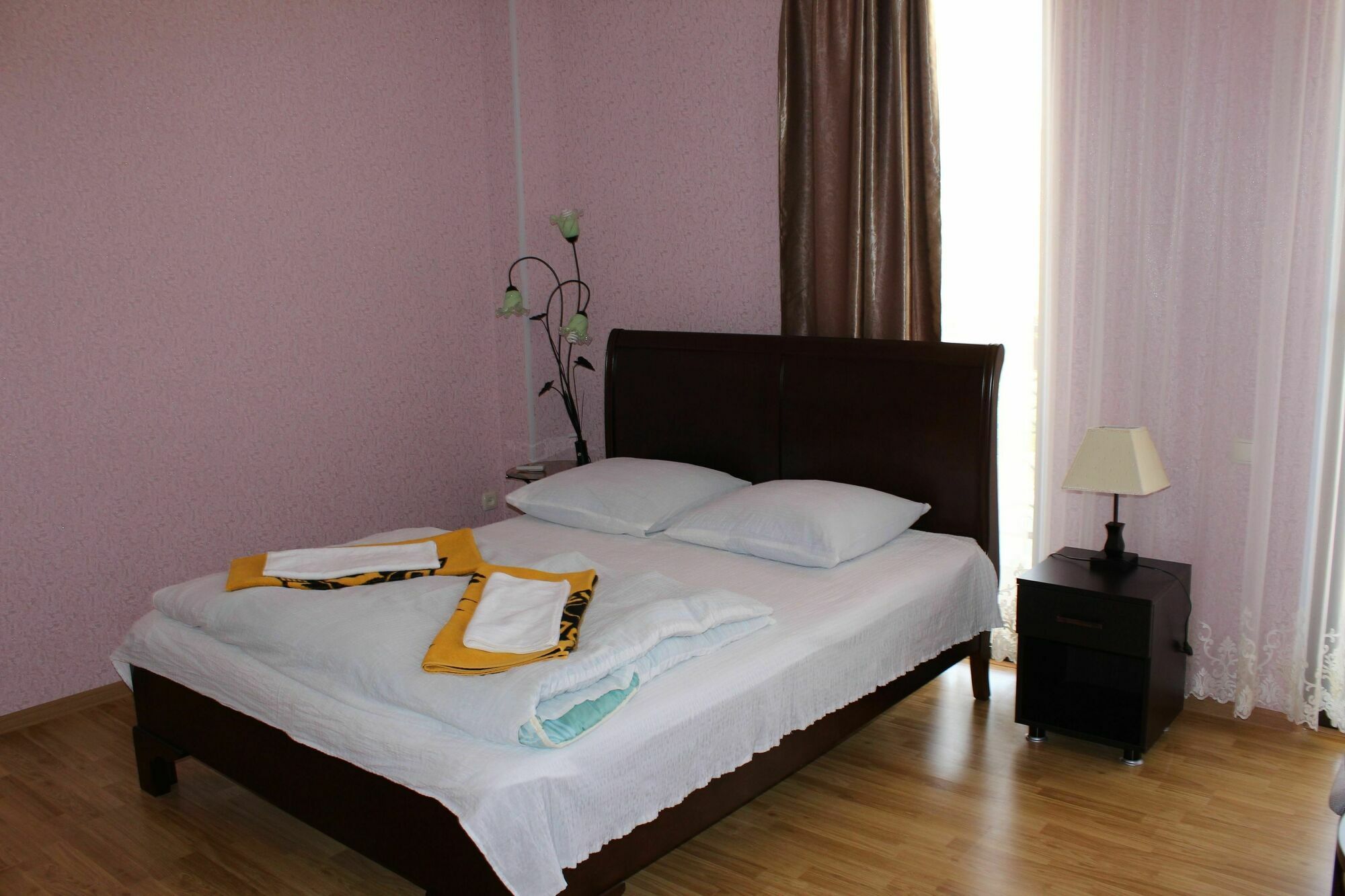 Guest House Tasunia Кутаїсі Екстер'єр фото